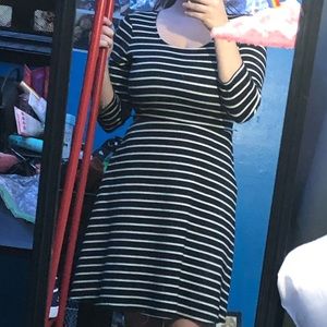 Old navy black and white dress